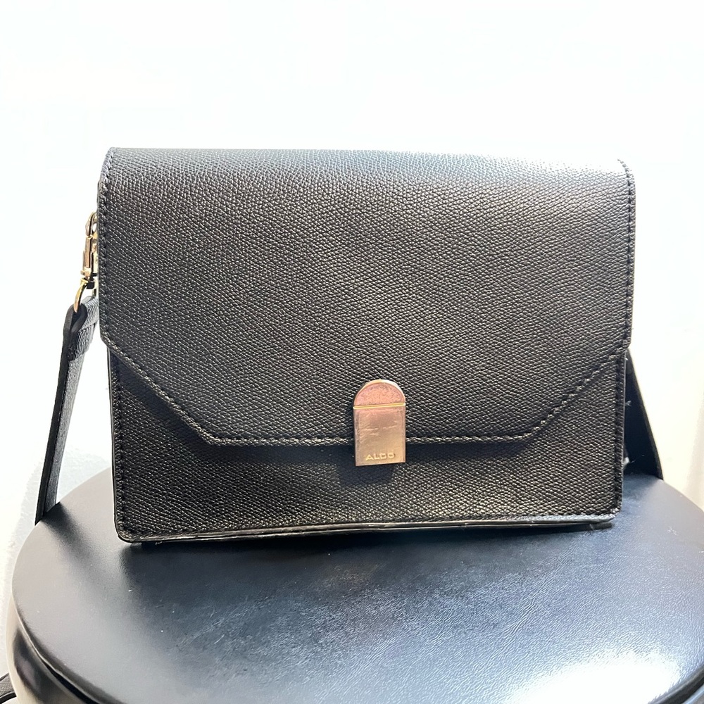 Black Crossbody Aldo purse
